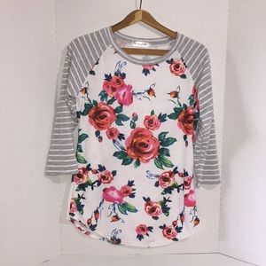 Raglan sleeve tee